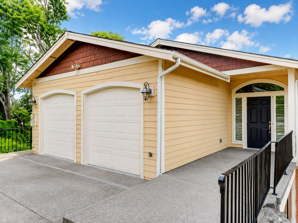 What Is Quebec Garage Door Service? 7 Important Things Homeowners Must Know